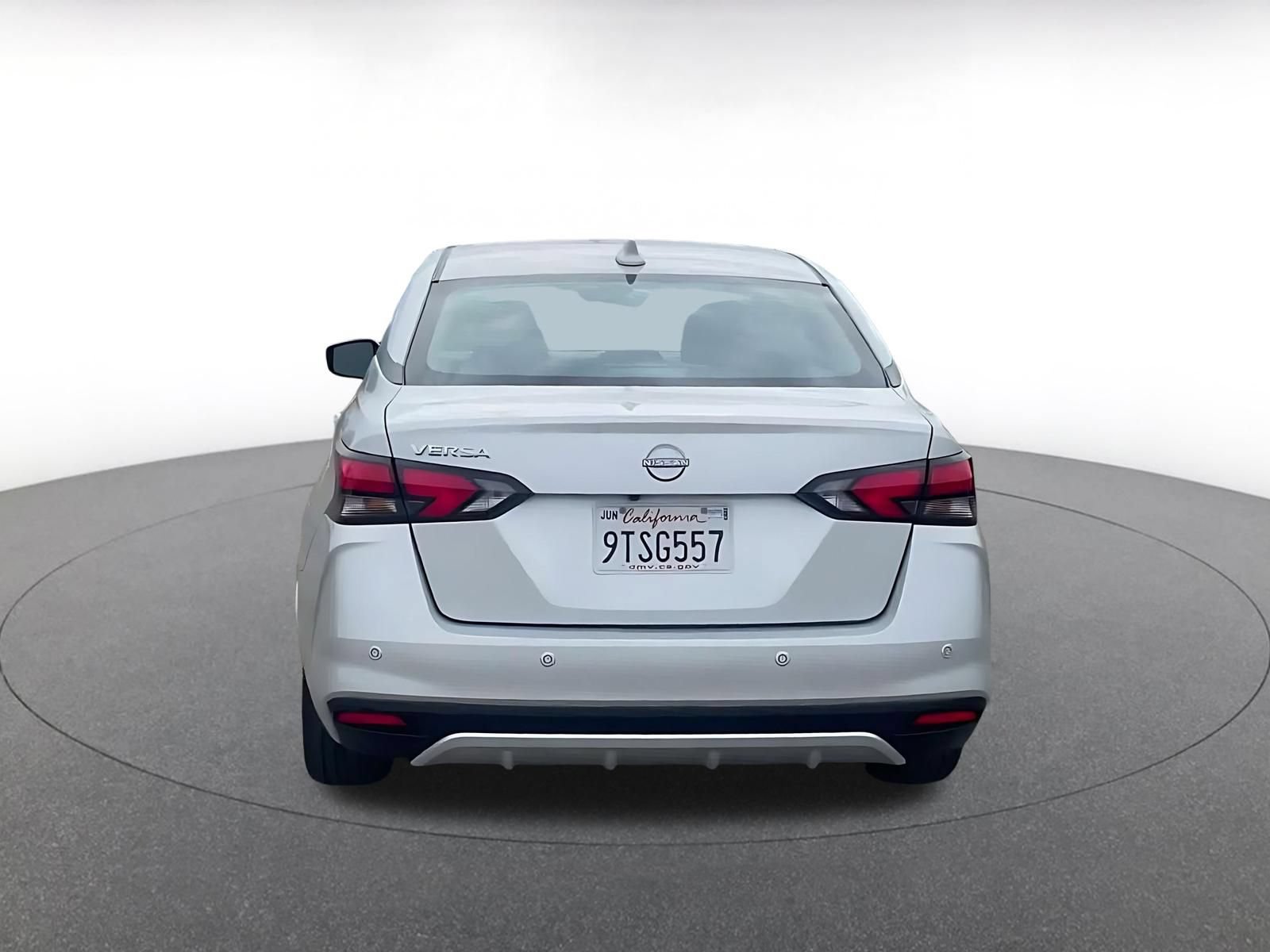 Used 2025 Nissan Versa SV FWD image 12