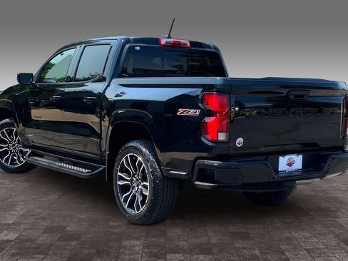 Used 2024 Chevrolet Colorado Z71 w/ Z71 Convenience Package 2 AWD/4WD image 11