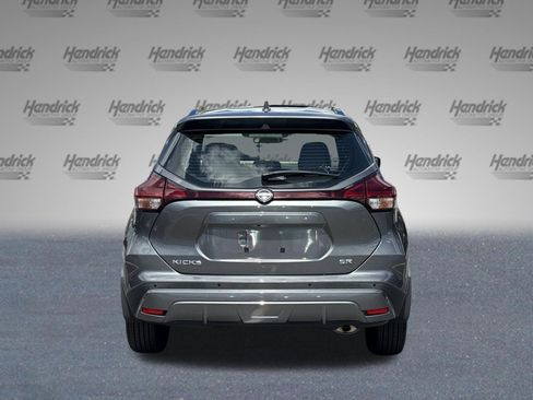 Used 2023 Nissan Kicks SR w/ SR Premium Package FWD image 8