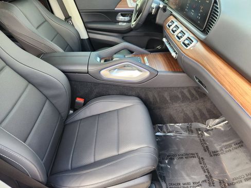 Certified 2026 Mercedes-Benz GLE 350 4MATIC image 3