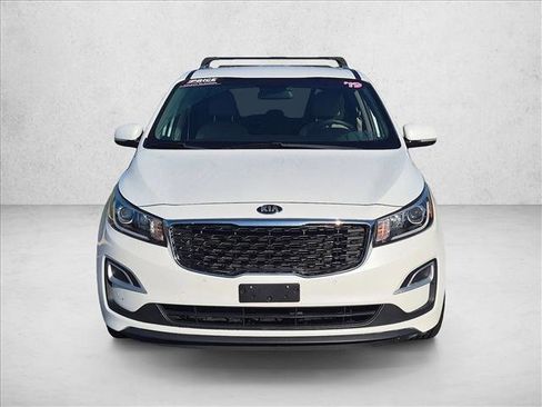 Used 2019 Kia Sedona EX FWD image 2