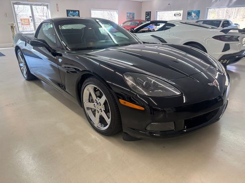 Used 2007 Chevrolet Corvette Coupe image 4