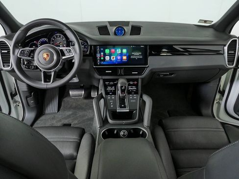 Certified 2019 Porsche Cayenne S AWD/4WD image 21