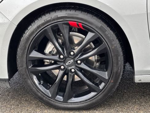 Used 2020 Chevrolet Malibu LT image 30