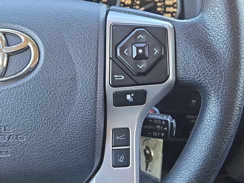Used 2018 Toyota Tundra SR5 image 22