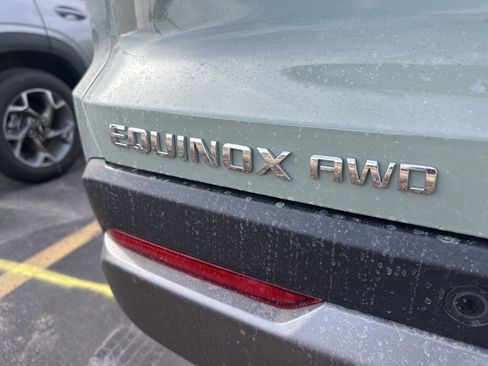 New 2026 Chevrolet Equinox LT image 12