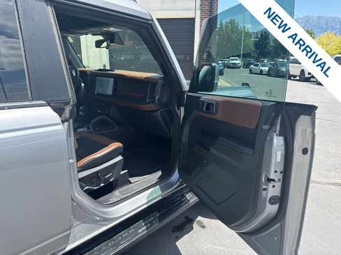 Used 2024 Ford Bronco Outer Banks AWD/4WD image 9