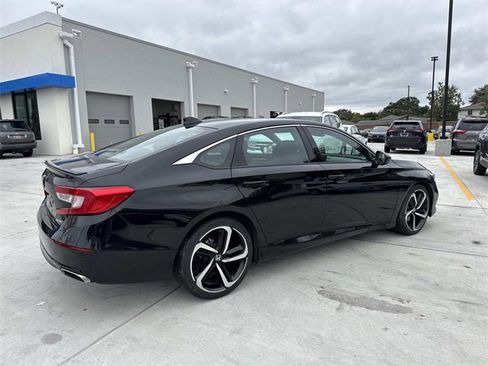 Used 2022 Honda Accord Sport image 7