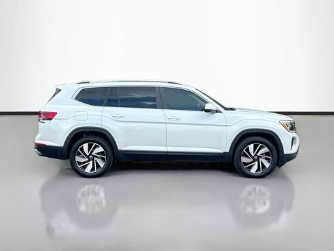 Used 2025 Volkswagen Atlas SEL AWD/4WD image 9