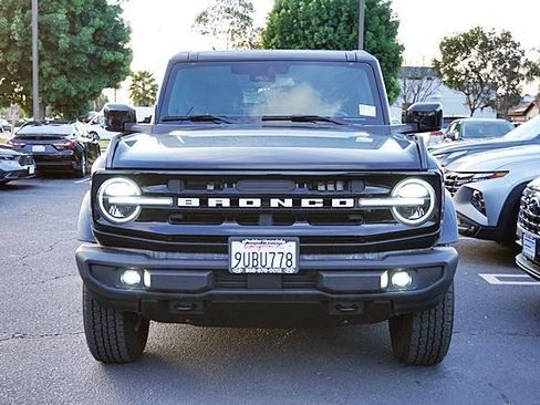 Used 2025 Ford Bronco Outer Banks image 5