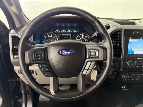 Used 2018 Ford F150 XLT w/ Equipment Group 302A Luxury AWD/4WD image 15