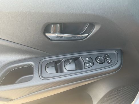 Used 2025 Nissan Versa SV w/ Trunk Package FWD image 26