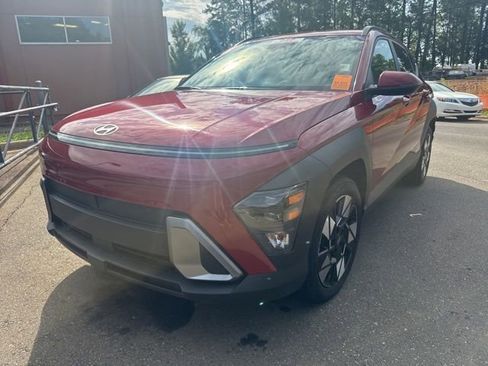Certified 2025 Hyundai Kona SEL FWD image 1