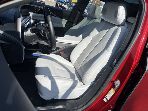 Used 2024 Cadillac Lyriq Sport w/ LPO, Floor Liner Package RWD image 18