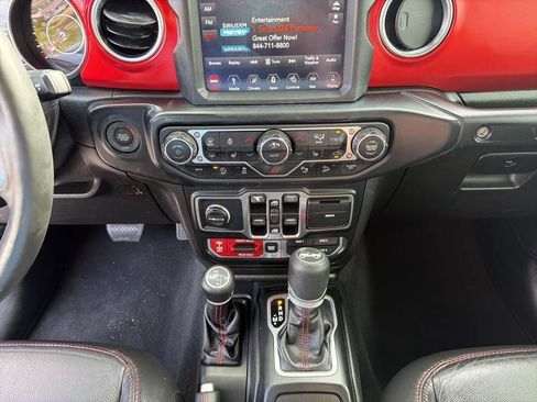 Used 2019 Jeep Wrangler Unlimited Rubicon AWD/4WD image 41