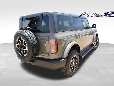 New 2025 Ford Bronco Outer Banks image 3