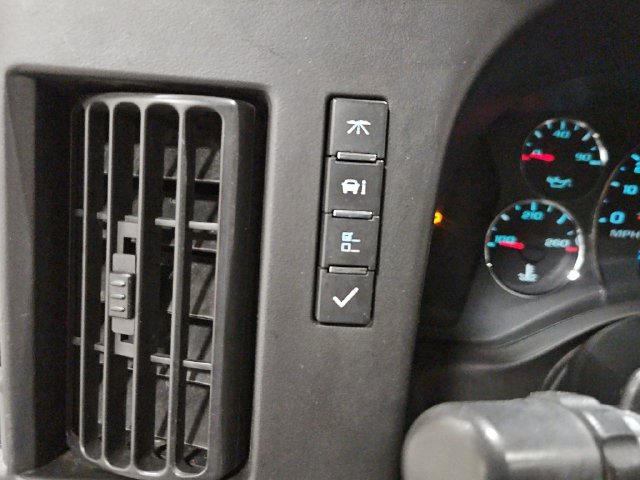 Used 2011 Chevrolet Express 1500 LT w/ LT Preferred Equipment Group AWD/4WD image 32