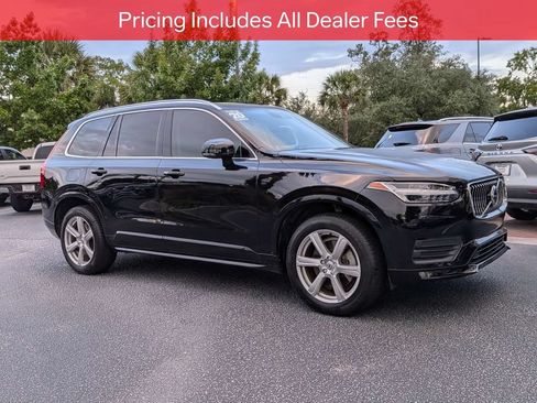 Used 2020 Volvo XC90 T6 Momentum AWD/4WD image 2