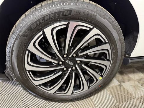 New 2025 Lincoln Navigator L Black Label image 15