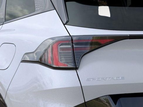 New 2026 Kia Sportage SX image 11