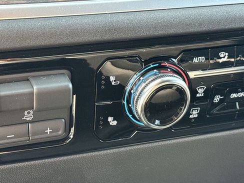 New 2026 GMC Sierra 2500 SLT image 21