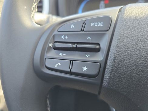 New 2025 Hyundai Venue Limited image 20