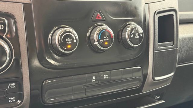 Used 2017 RAM 1500 ST w/ SXT Appearance Group AWD/4WD image 36