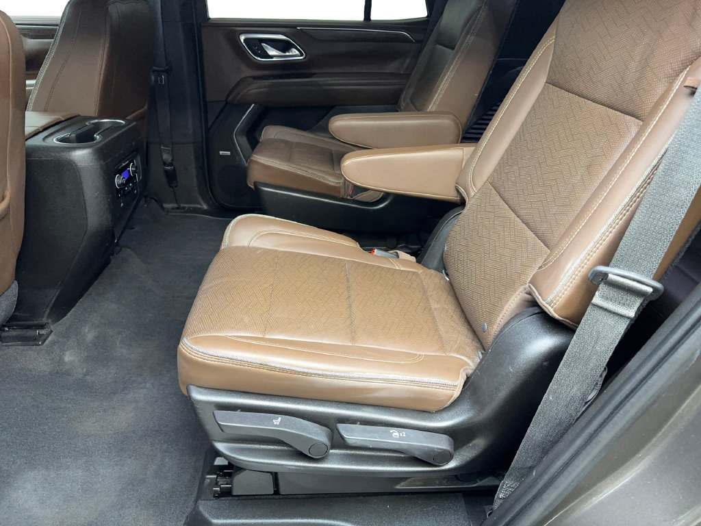 Used 2021 Chevrolet Tahoe High Country w/ Premium Package RWD image 35