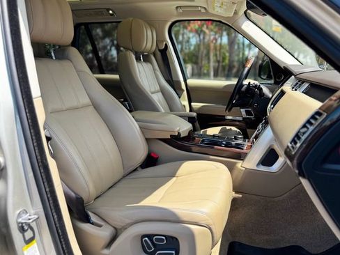 Used 2013 Land Rover Range Rover HSE AWD/4WD image 30