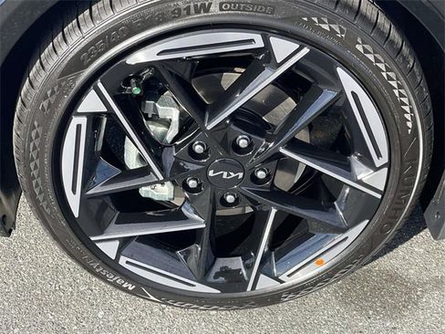 New 2025 Kia K4 GT-Line w/ GT-Line Premium Package image 9