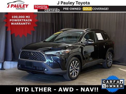 Certified 2025 Toyota Corolla Cross XLE image 1