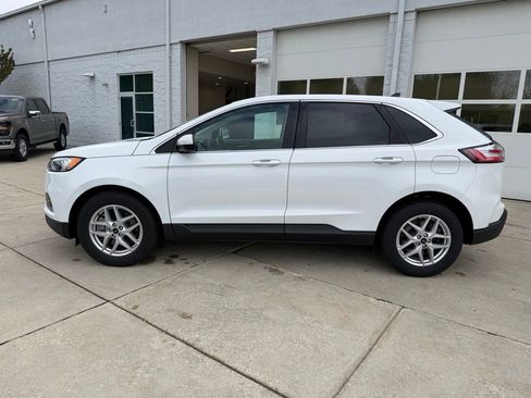 Used 2023 Ford Edge SEL w/ Convenience Package AWD/4WD image 8