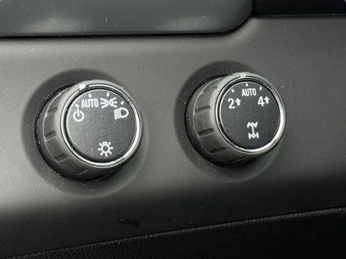 Used 2015 Chevrolet Tahoe LT image 13