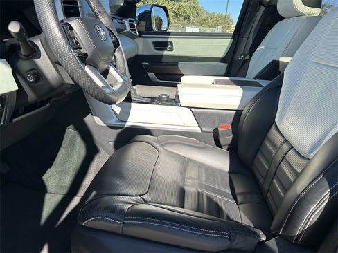 Used 2024 Toyota Sequoia Capstone image 11