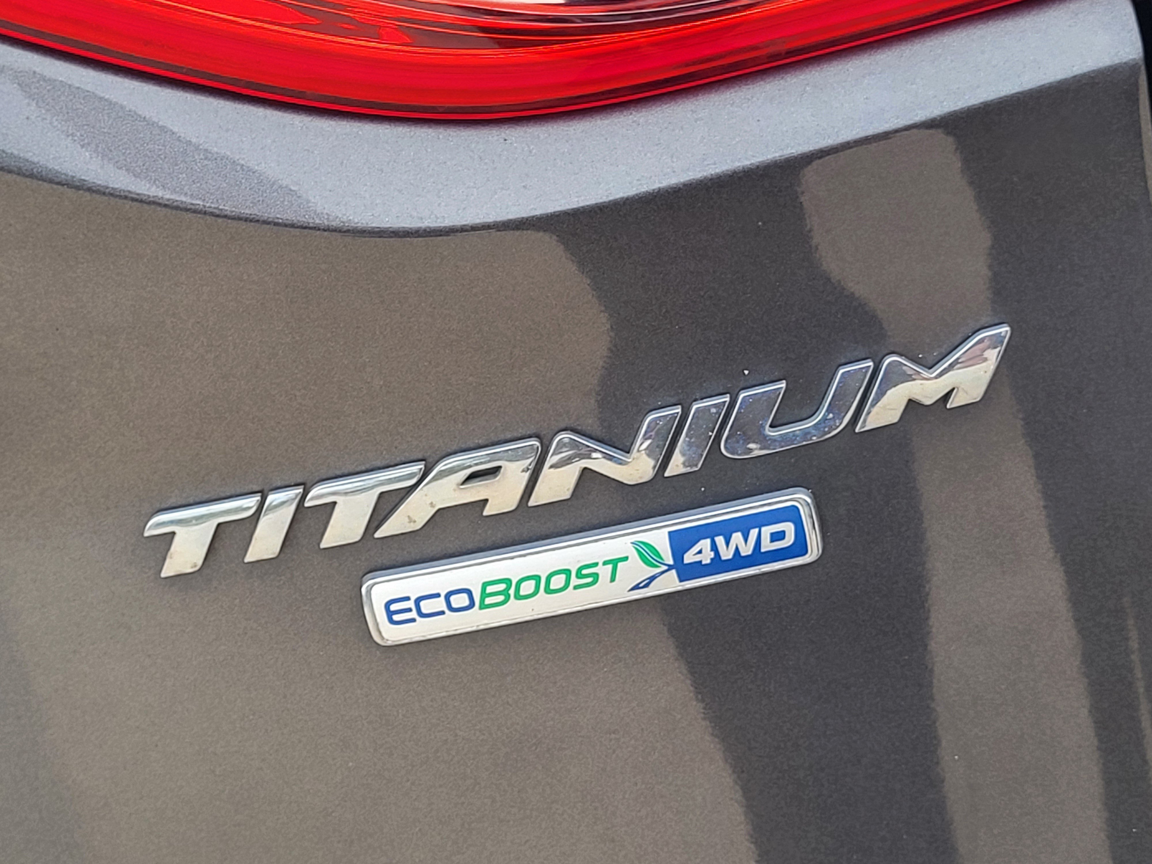Used 2015 Ford Escape Titanium AWD/4WD image 9