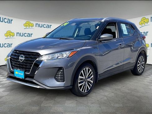 Used 2024 Nissan Kicks SV FWD image 3