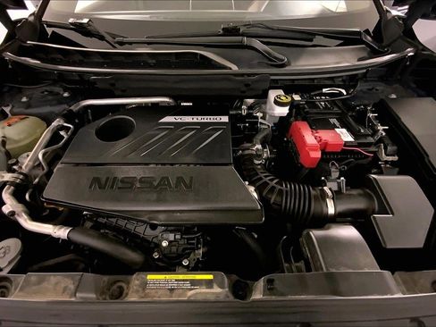 Used 2025 Nissan Rogue SV image 10