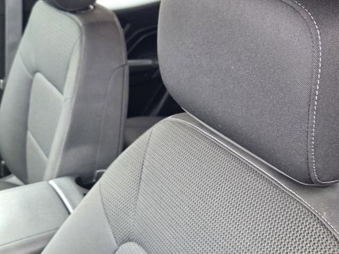 Used 2023 Chevrolet Colorado LT image 16