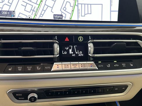 Used 2022 BMW X5 xDrive45e image 19