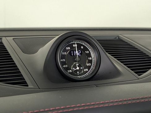 Certified 2023 Porsche Macan S image 30