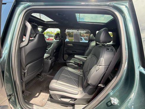 Used 2027 Kia Telluride SX w/ Towing Package FWD image 24