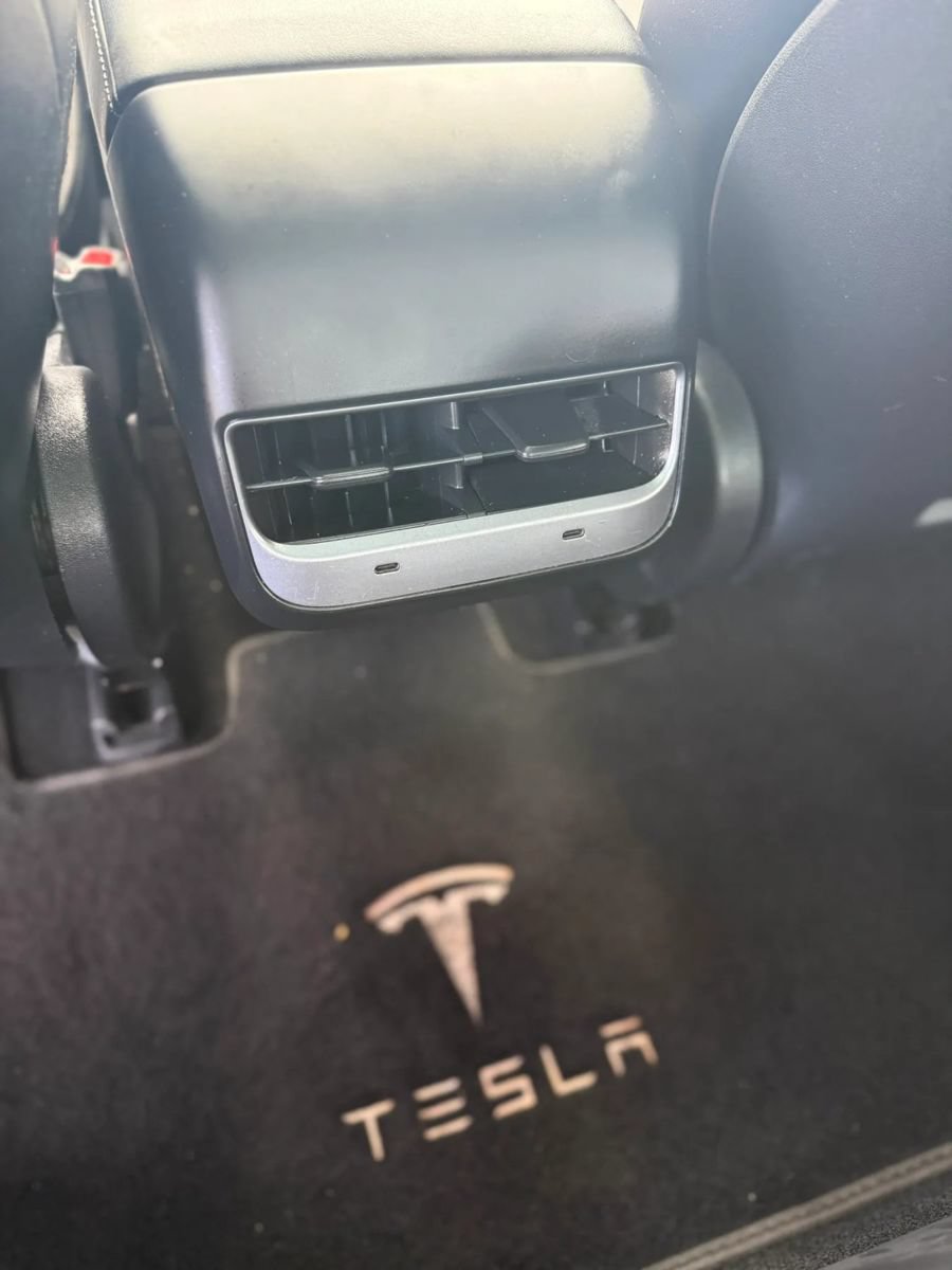 Used 2020 Tesla Model 3 Standard Range RWD image 18