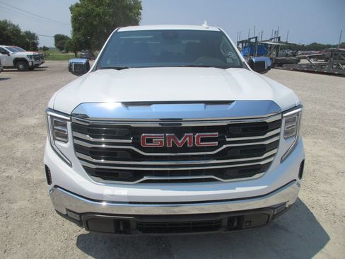New 2026 GMC Sierra 1500 SLT w/ SLT Convenience Package AWD/4WD image 12