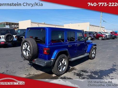 Used 2019 Jeep Wrangler Unlimited Sahara w/ Dual Top Group image 29