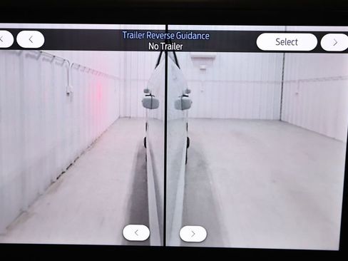 Certified 2025 Ford F250 Platinum w/ Tremor Off-Road Package AWD/4WD image 35