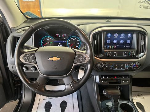 Used 2021 Chevrolet Colorado Z71 w/ Safety Package AWD/4WD image 19