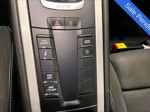 Used 2022 Porsche 718 Cayman GT4 RWD image 32