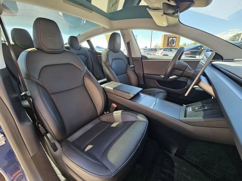 Used 2025 Tesla Model 3 Long Range RWD image 4