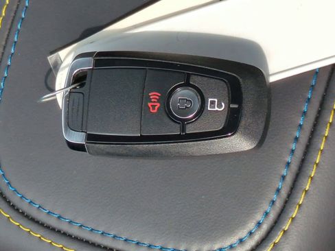 New 2025 Ford Maverick Lobo image 35