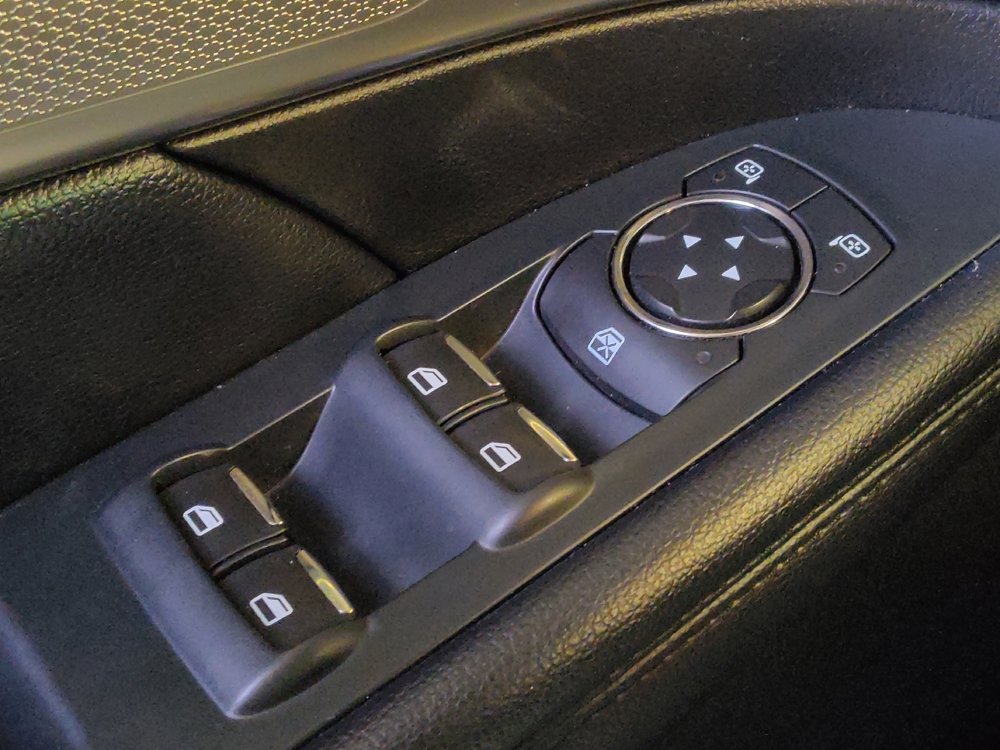 Used 2018 Ford Explorer XLT w/ Equipment Group 202A FWD image 27
